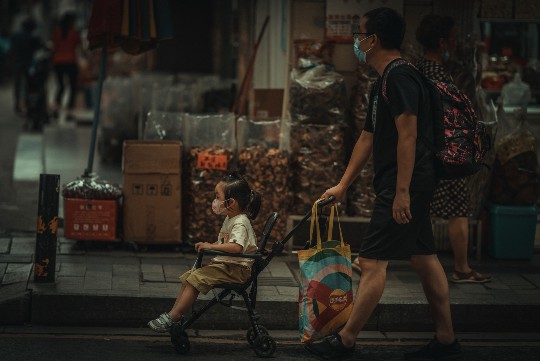 樱花校园里的欢笑秘籍，解锁笑话教学新篇章